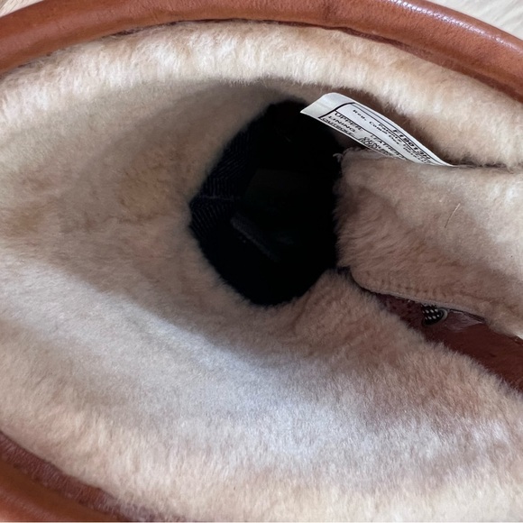 UGG belcloud brown leather tall winter duck boots size 6. - Picture 16 of 16